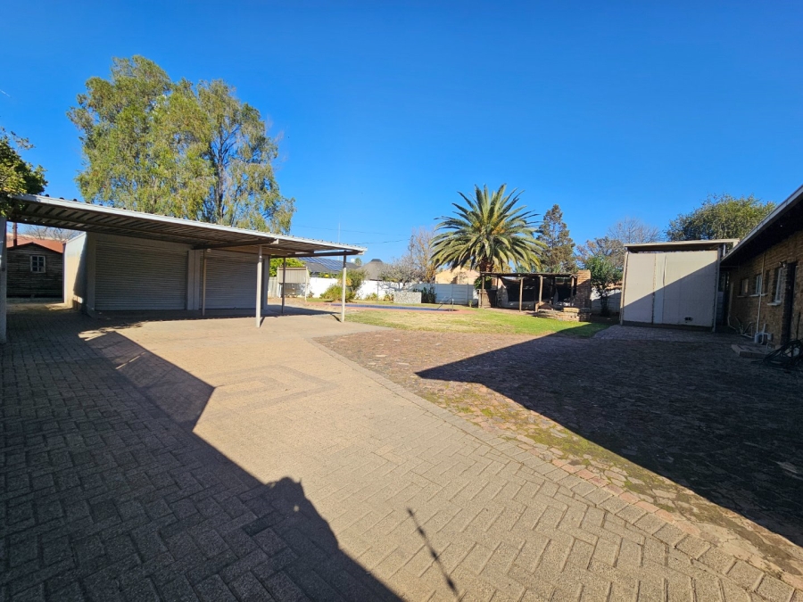 4 Bedroom Property for Sale in Vaalpark Free State
